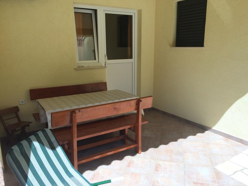 Apartment Kolundzic 노비비노돌스키 객실 사진