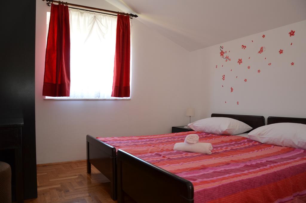 Apartment Kolundzic 노비비노돌스키 외부 사진