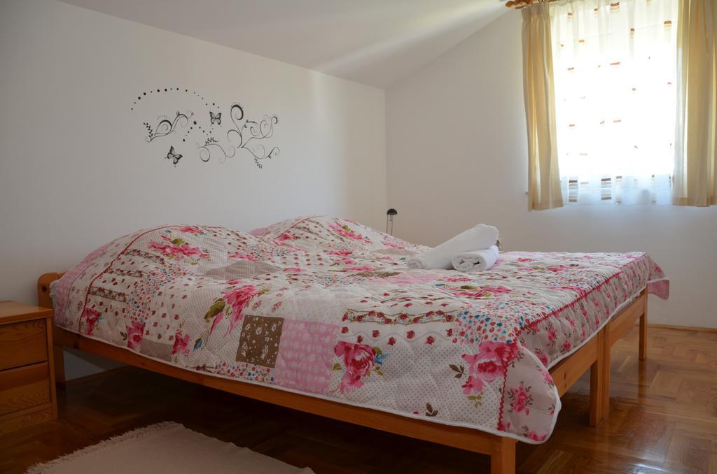 Apartment Kolundzic 노비비노돌스키 외부 사진